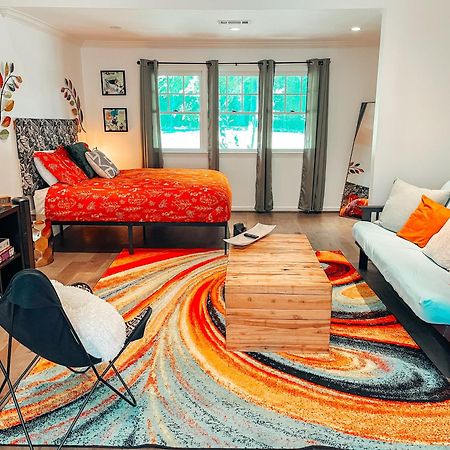 Cozy Guest House Studio Apartment グリーンズボロ エクステリア 写真